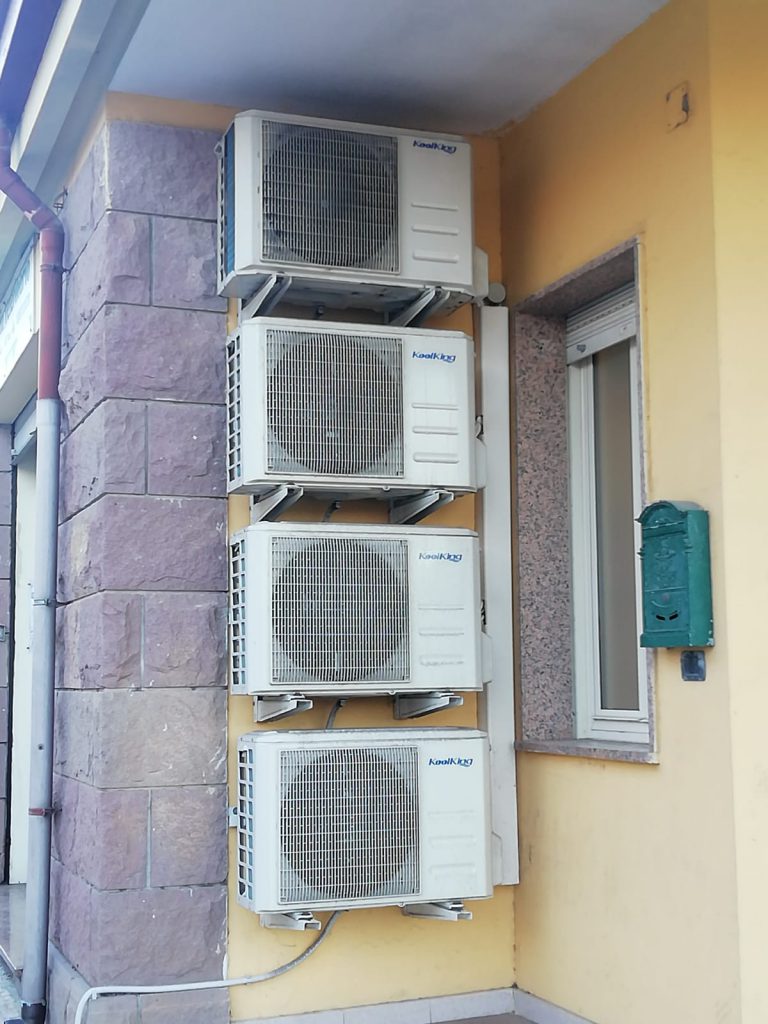 Pompe di calore multi-split su facciata - Centro Elettronica Sassari